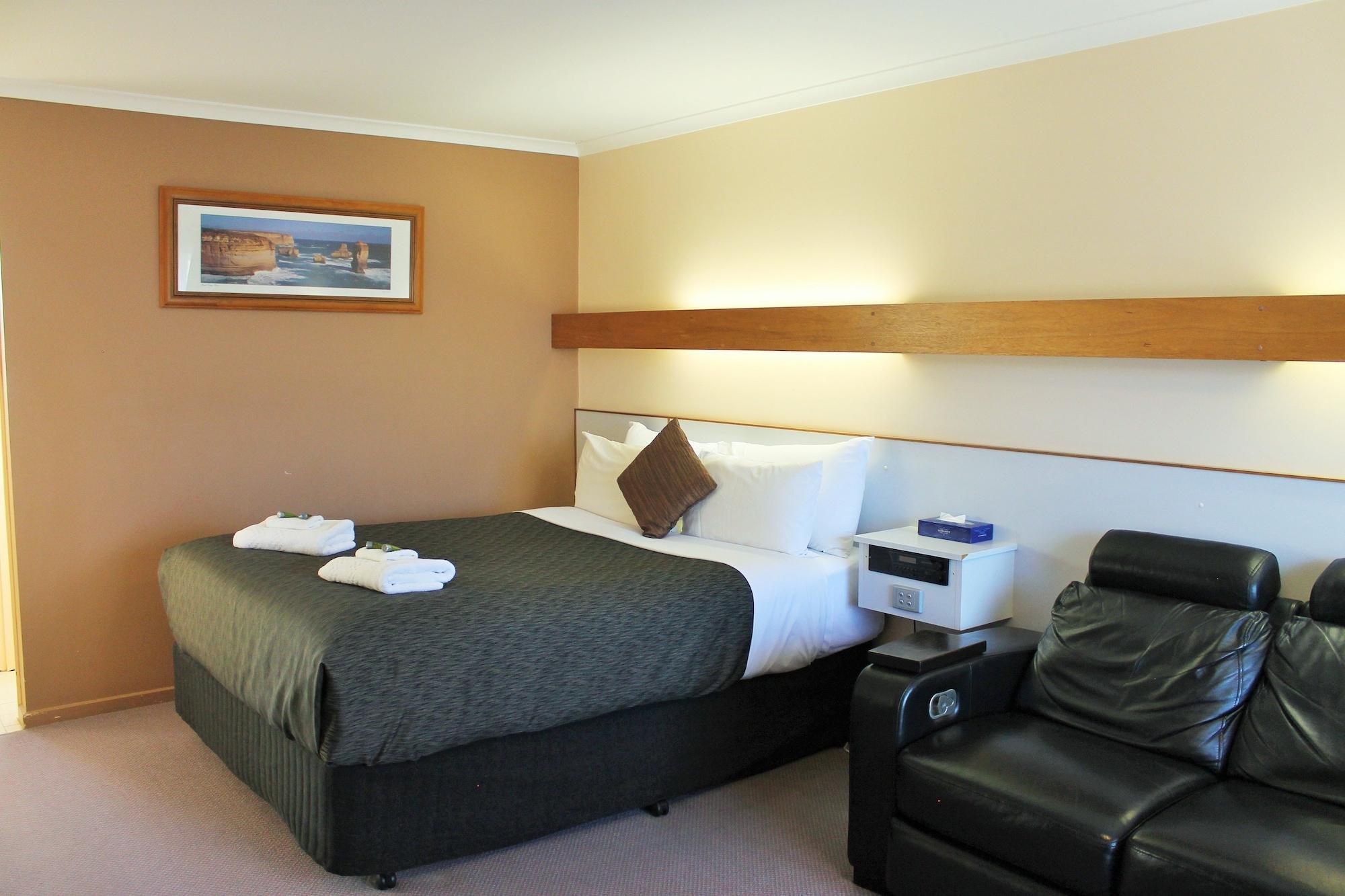 Gateway Motor Inn Уорнъмбул Екстериор снимка