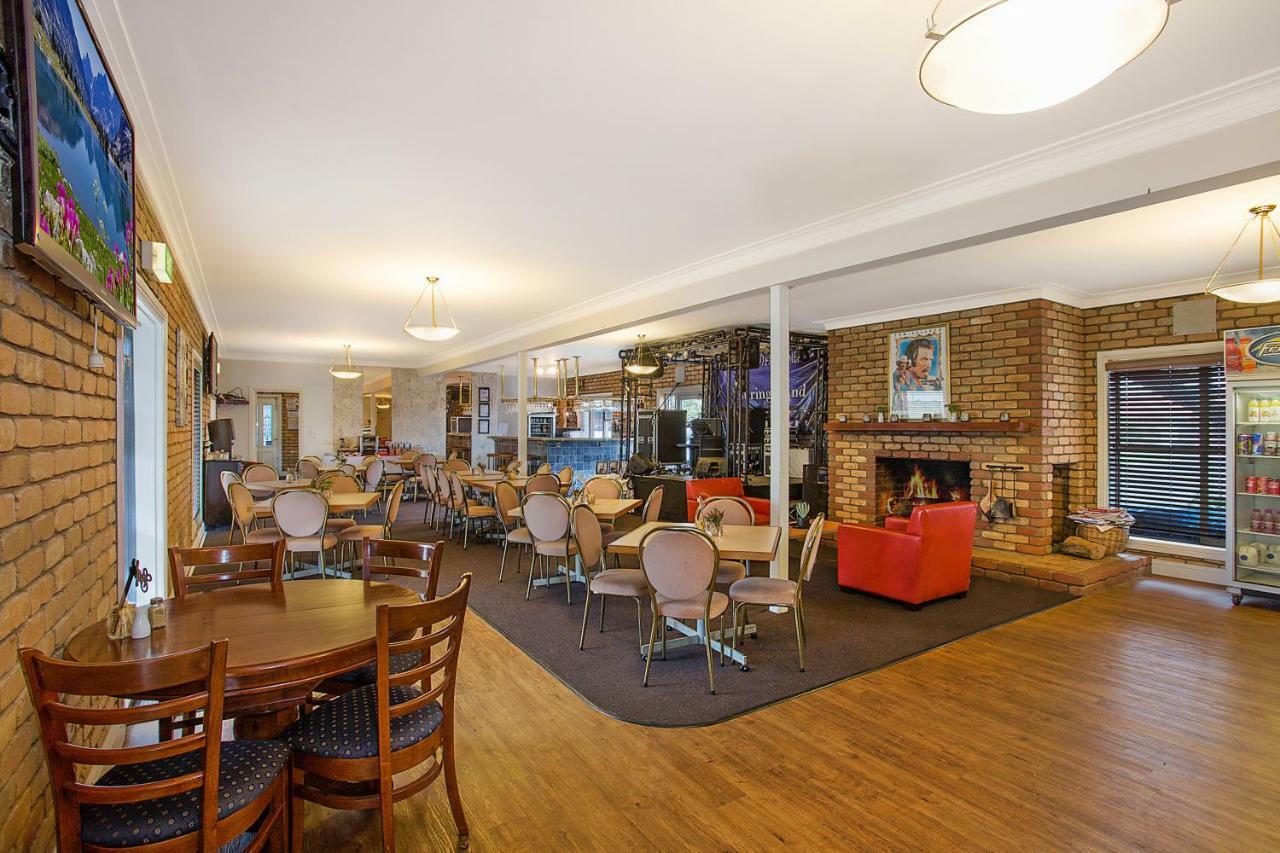 Gateway Motor Inn Уорнъмбул Екстериор снимка